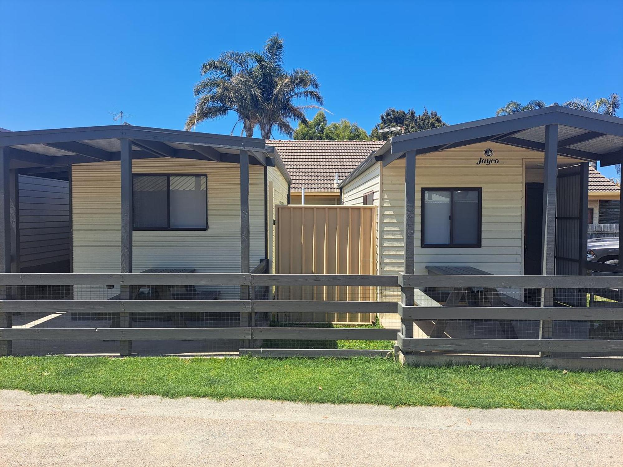 Echo Beach Tourist Park Lakes Entrance Exterior photo