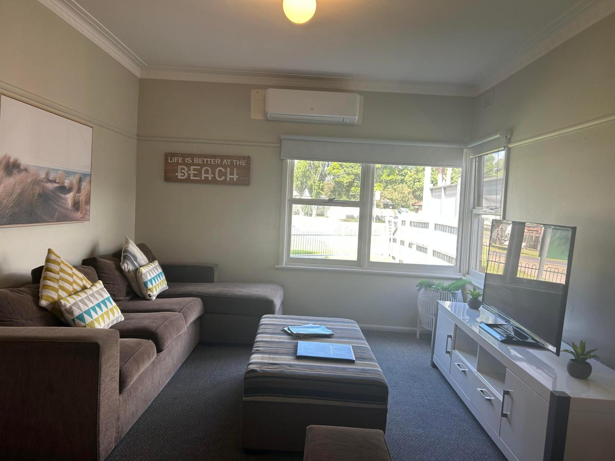 Echo Beach Tourist Park Lakes Entrance Exterior photo