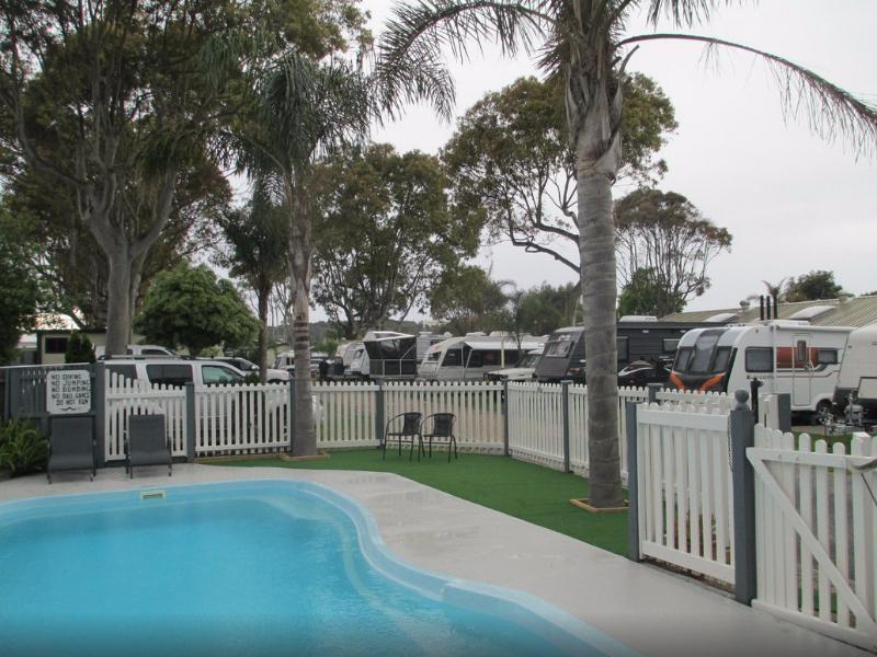 Echo Beach Tourist Park Lakes Entrance Exterior photo