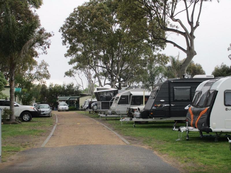 Echo Beach Tourist Park Lakes Entrance Exterior photo