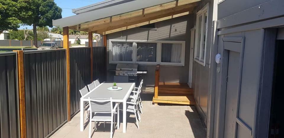 Echo Beach Tourist Park Lakes Entrance Exterior photo