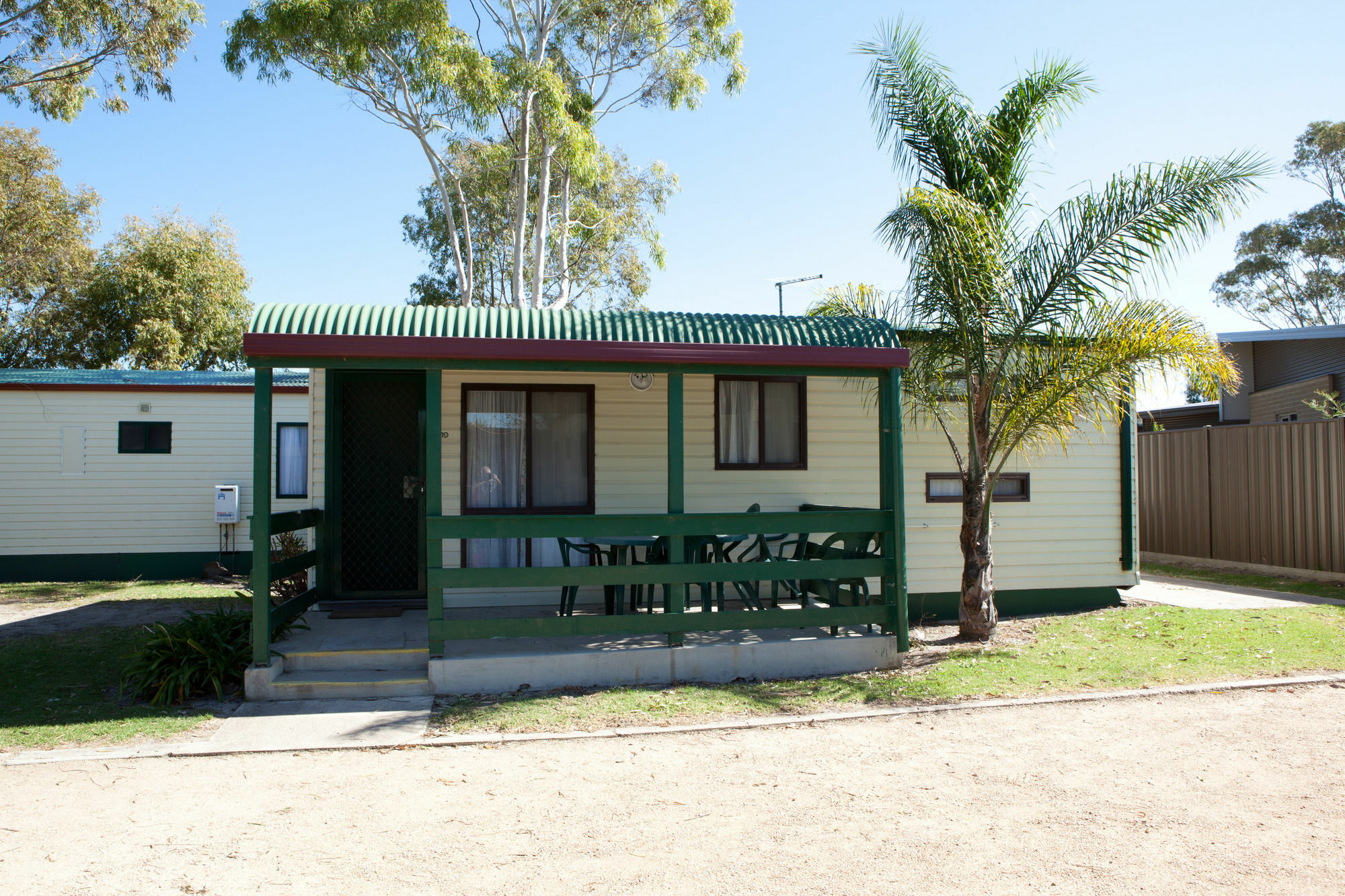 Echo Beach Tourist Park Lakes Entrance Exterior photo